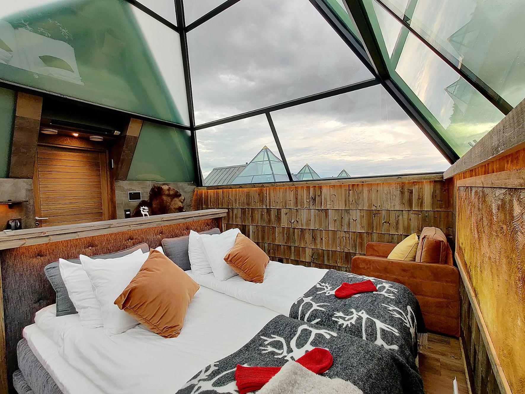 Aurora Pyramid Glass Igloos Köngäs Eksteriør billede