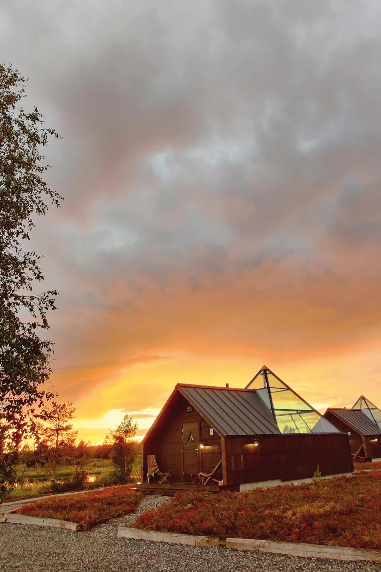 Aurora Pyramid Glass Igloos Köngäs Eksteriør billede